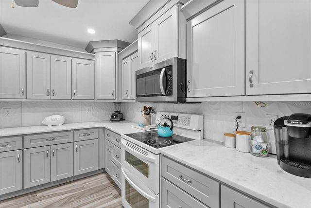 550 SILK OAK DRIVE, Venice, FL 34293