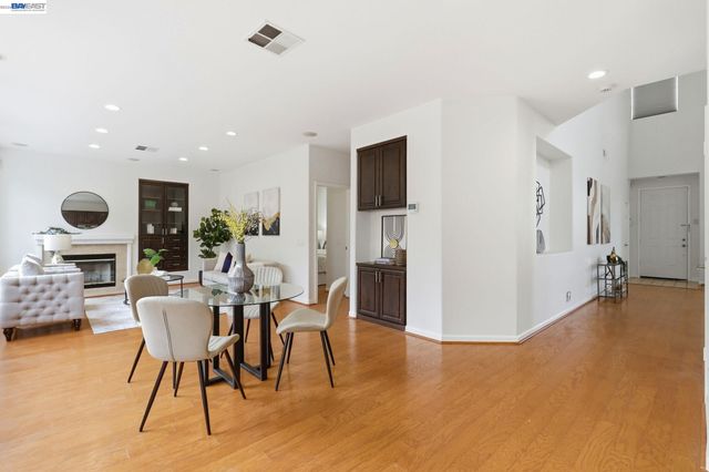 1574 Nobu Dr, San Jose, CA 95131