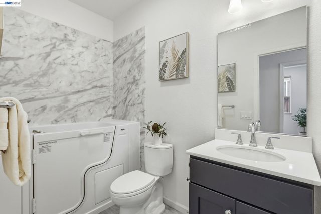 1574 Nobu Dr, San Jose, CA 95131