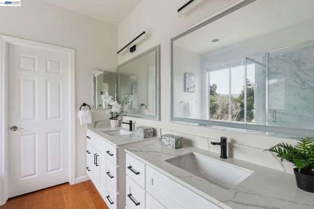 1574 Nobu Dr, San Jose, CA 95131