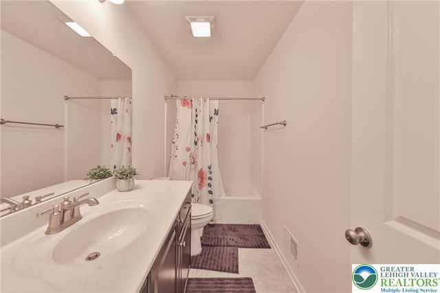 338 Abby Road, Macungie Boro, PA 18062