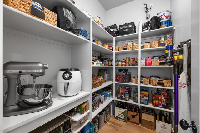 13427 N Hazel Grouse Way, Boise, ID 83714