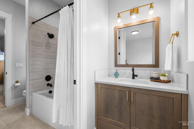 13427 N Hazel Grouse Way, Boise, ID 83714