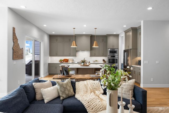 13427 N Hazel Grouse Way, Boise, ID 83714