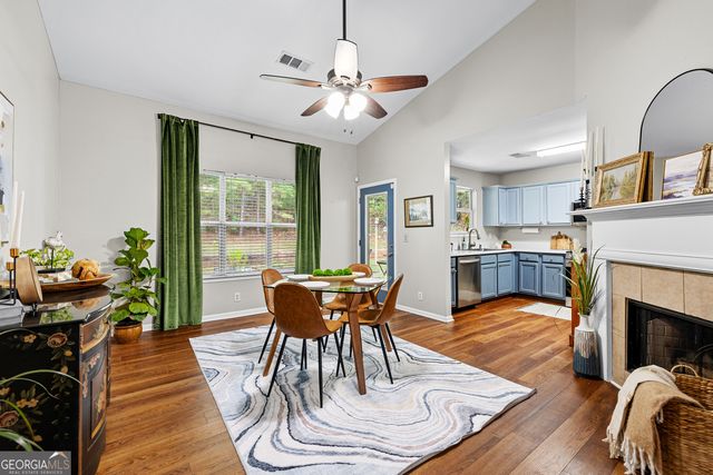 121 Meadowbrook Lane, Grantville, GA 30220