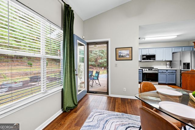 121 Meadowbrook Lane, Grantville, GA 30220