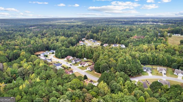 121 Meadowbrook Lane, Grantville, GA 30220