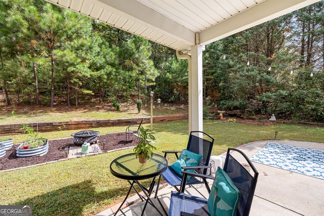 121 Meadowbrook Lane, Grantville, GA 30220