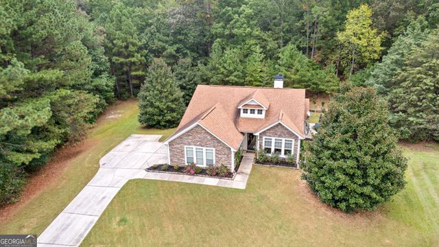 121 Meadowbrook Lane, Grantville, GA 30220