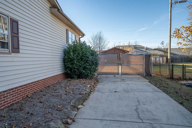 123 Swain Avenue, Boiling Springs, SC 29316