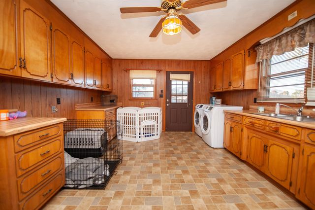 123 Swain Avenue, Boiling Springs, SC 29316