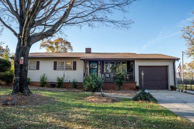 123 Swain Avenue, Boiling Springs, SC 29316