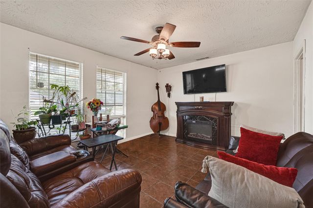 12002 Palmway Street, Houston, TX 77034