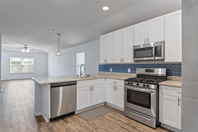 2024 Cedar Tree Court, Conroe, TX 77301