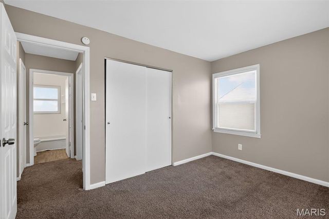 325 Lancashire Road, St Louis, MO 63137