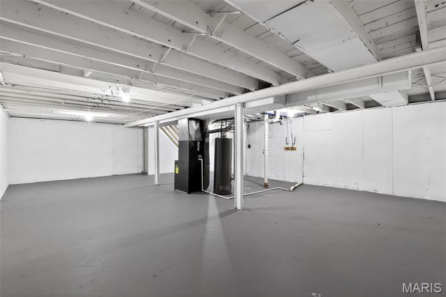 325 Lancashire Road, St Louis, MO 63137