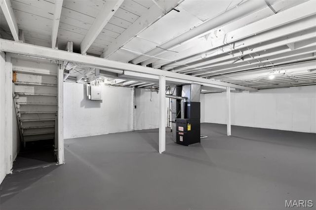 325 Lancashire Road, St Louis, MO 63137