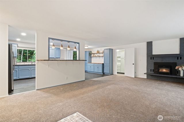 9125 Central Valley, Bremerton, WA 98311