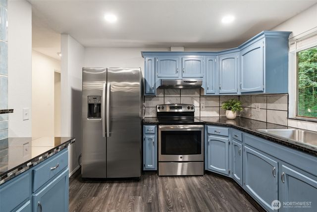 9125 Central Valley, Bremerton, WA 98311