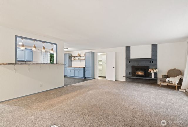 9125 Central Valley, Bremerton, WA 98311