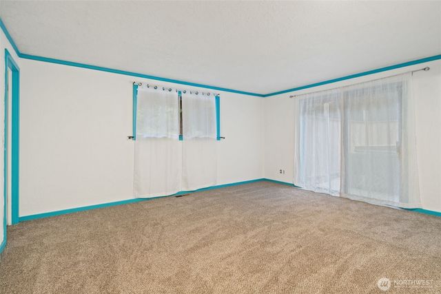 9125 Central Valley, Bremerton, WA 98311