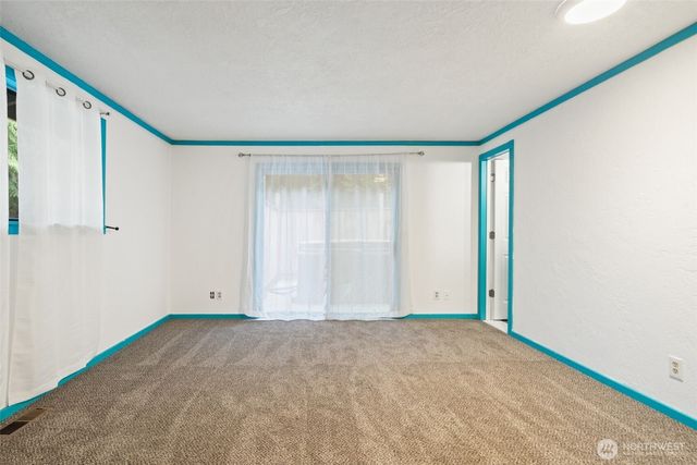 9125 Central Valley, Bremerton, WA 98311
