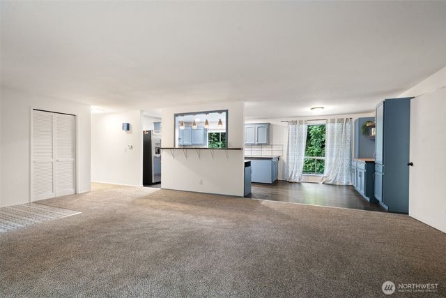9125 Central Valley, Bremerton, WA 98311