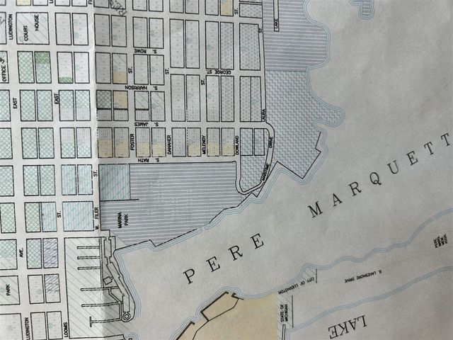 109 W Melendy Street, Ludington, MI 49431