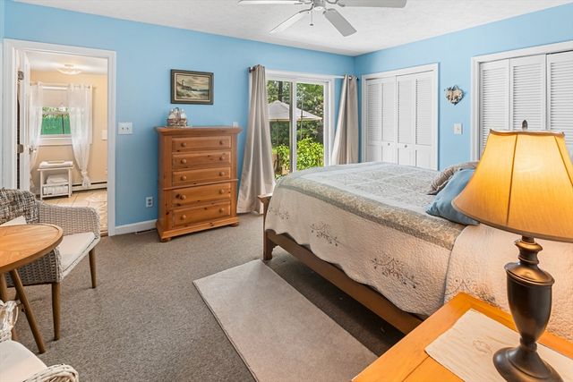 23 Paradise Ln, Halifax, MA 02338
