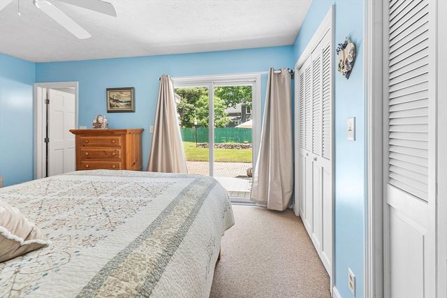 23 Paradise Ln, Halifax, MA 02338