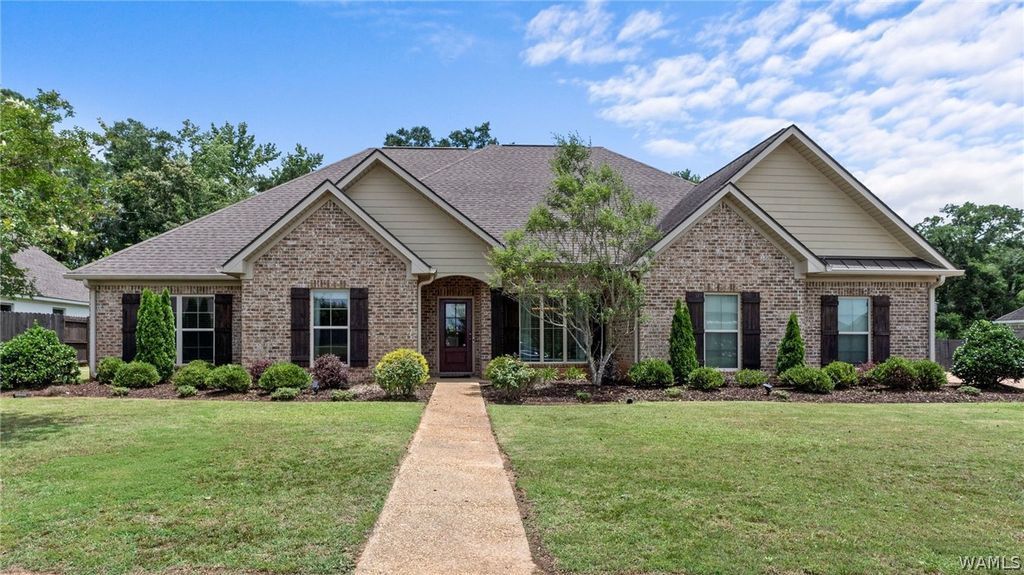 11218 PERSINGER, Northport, AL 35475