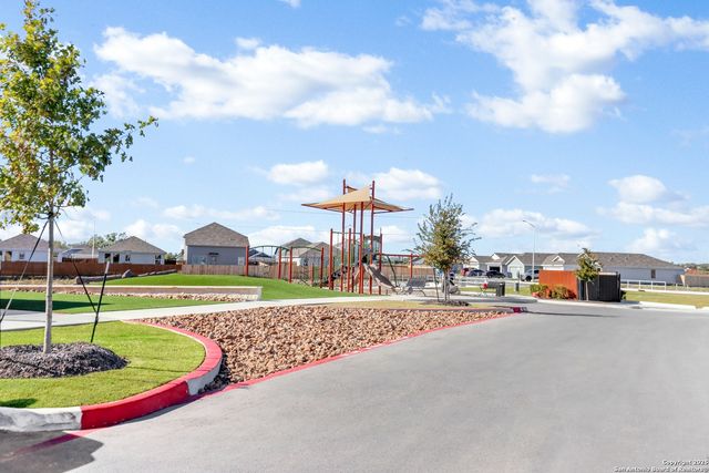 8904 James Bowie, Seguin, TX 78155
