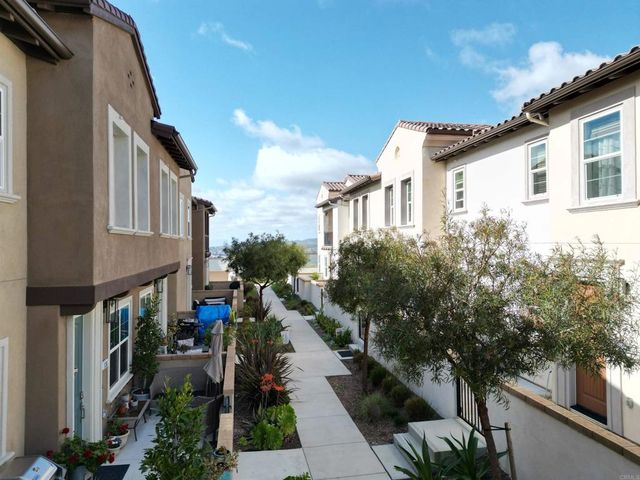 126 Diamante Rd, San Marcos, CA 92078