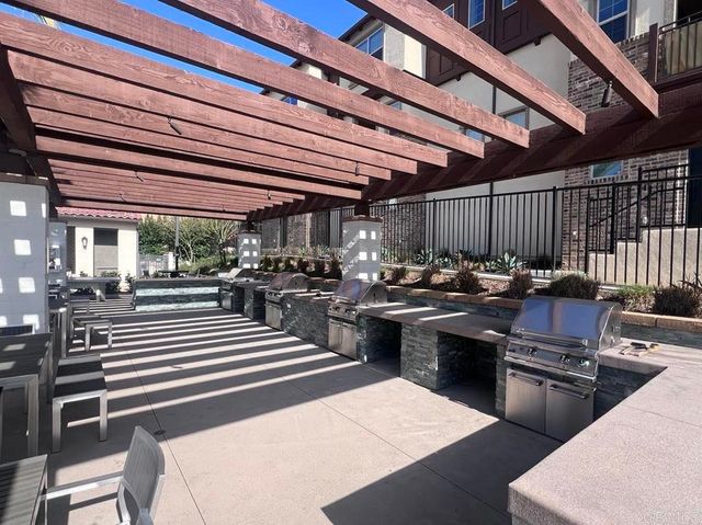 126 Diamante Rd, San Marcos, CA 92078