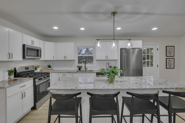 115 Hill Road S, Pickerington, OH 43147