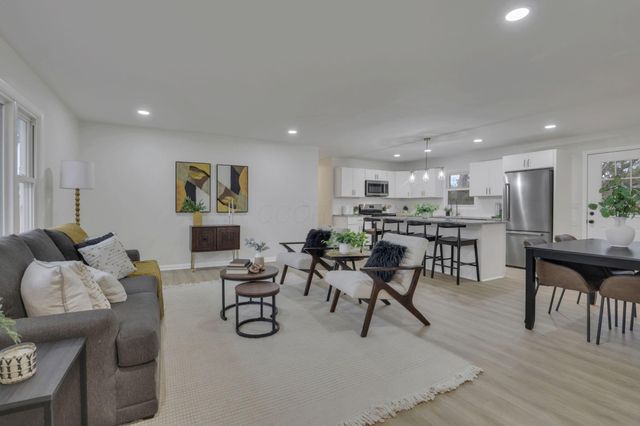 115 Hill Road S, Pickerington, OH 43147