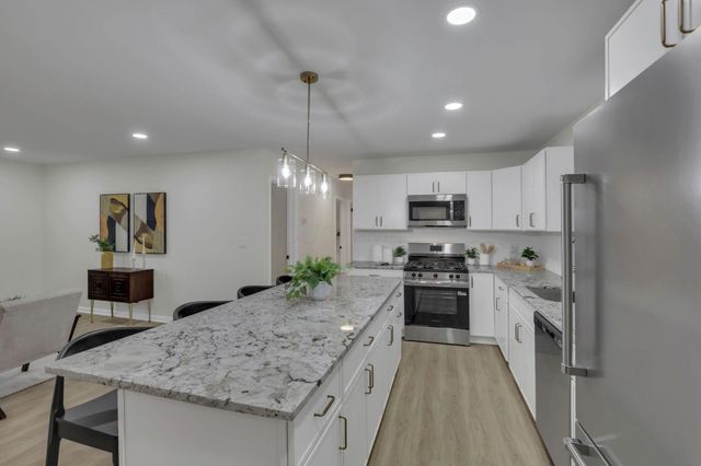 115 Hill Road S, Pickerington, OH 43147