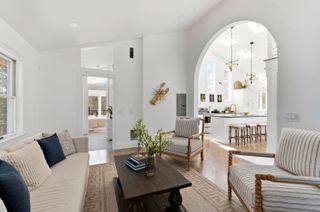 86 Harry Kemp Way B, Provincetown, MA 02657