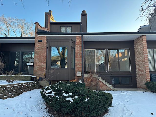 19W244 Governors Trail, Oak Brook, IL 60523