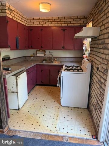 106 FISCHER RD, Grasonville, MD 21638