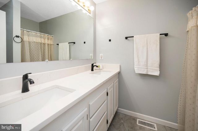 115 PARLIAMENT ST, Locust Grove, VA 22508