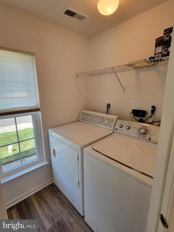 5603 CONSTITUTION CT, North Wales, PA 19454