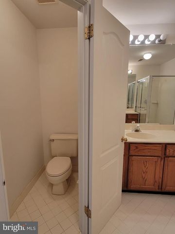 5603 CONSTITUTION CT, North Wales, PA 19454