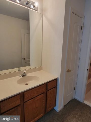 5603 CONSTITUTION CT, North Wales, PA 19454