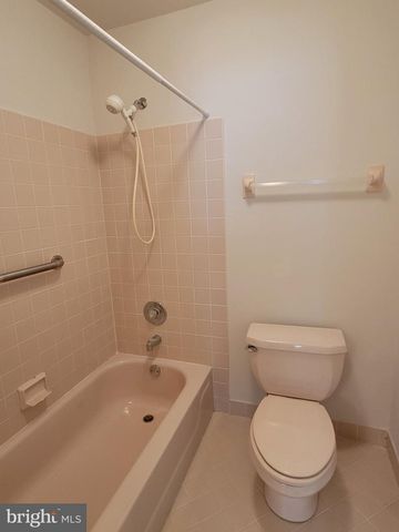 5603 CONSTITUTION CT, North Wales, PA 19454