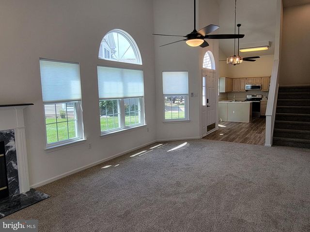 5603 CONSTITUTION CT, North Wales, PA 19454