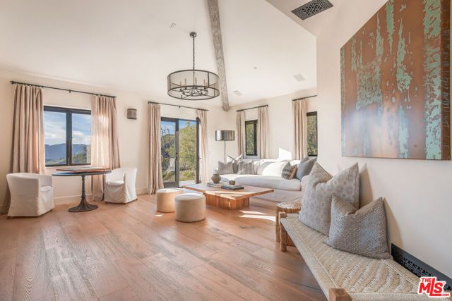 16875 Calle De Sarah, Pacific Palisades (los Angeles), CA 90272