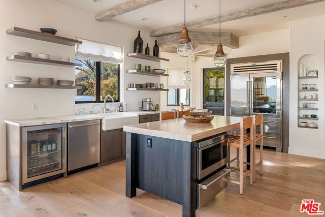 16875 Calle De Sarah, Pacific Palisades (los Angeles), CA 90272