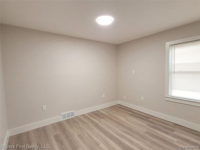 22772 Brittany Avenue, Eastpointe, MI 48021