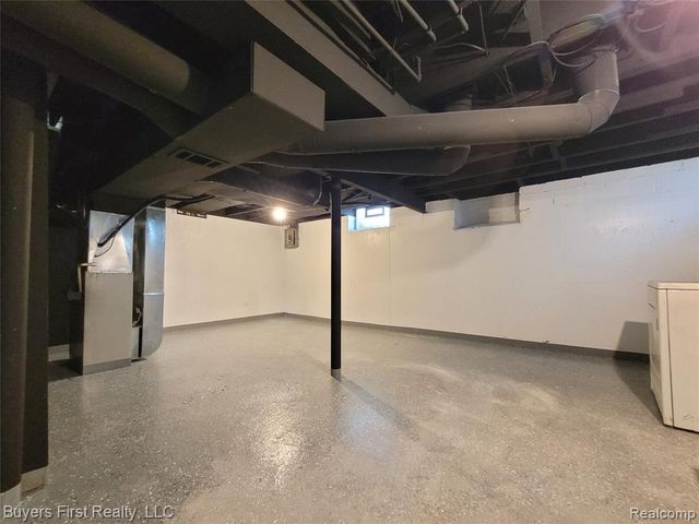 22772 Brittany Avenue, Eastpointe, MI 48021